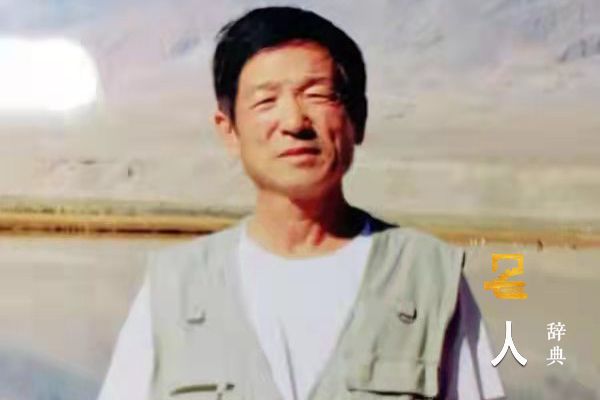 杨忠义